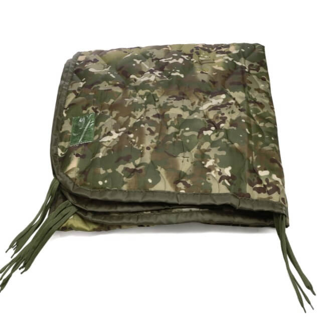 Couverture de doublure de poncho de style militaire